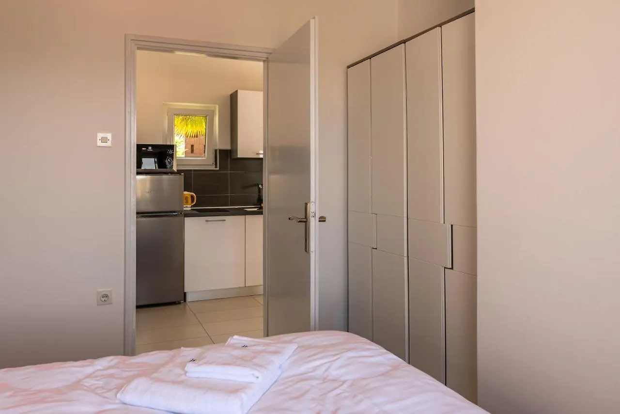 Apartmani Sunset View I Olive Garden Apartment Njivice